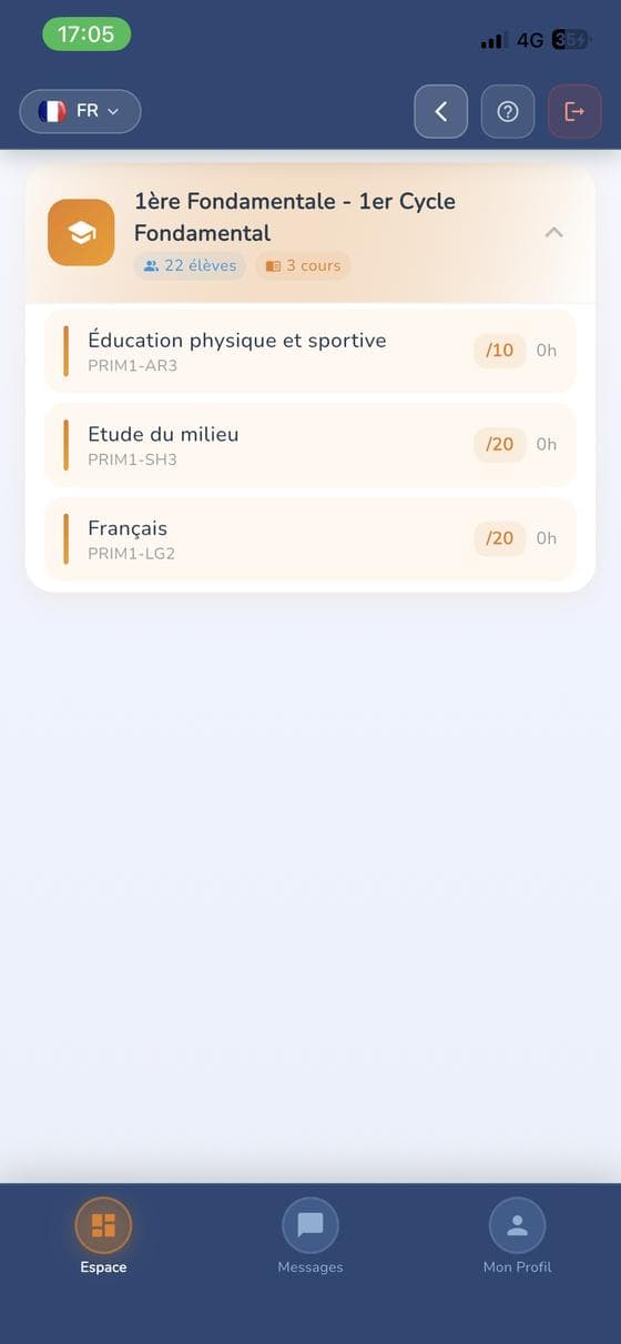Vue de la classe 1ère Fondamentale avec ses trois cours